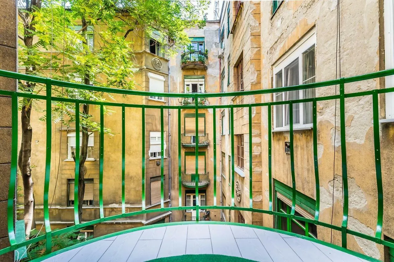 Rakoczi61 Central Apartment With Sauna ブダペスト ハンガリー