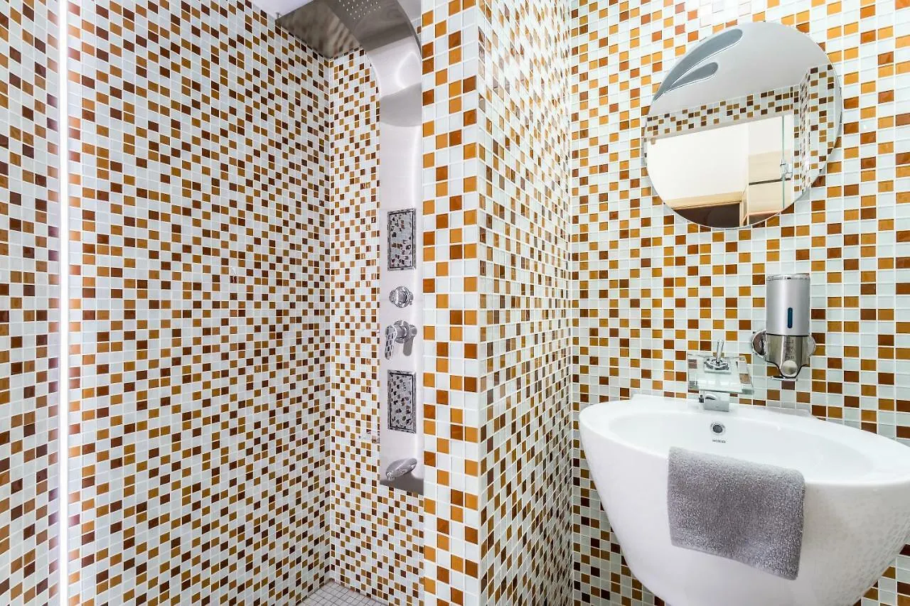 Rakoczi61 Central Apartment With Sauna ブダペスト ハンガリー